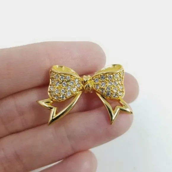 Vintage Rhinestone Encrusted Bow Shape Brooch Gold Tone Lapel Pin, Festive - Picture 2 of 6